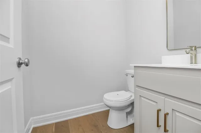 $555,000 | 417 Southeast Maxwell Drive, Blue Springs, MO 64014