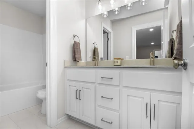 $555,000 | 417 Southeast Maxwell Drive, Blue Springs, MO 64014