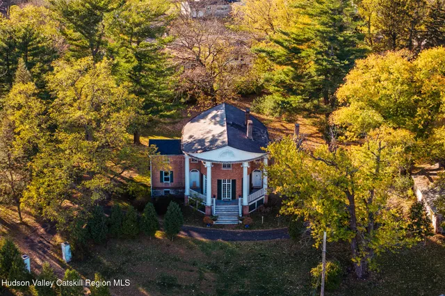 $795,000 | 14 Fabiano Boulevard, Hudson, NY 12534