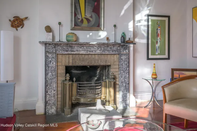 a view of a entryway door of the house