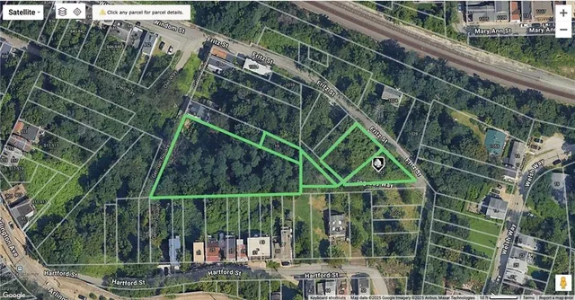 a bird view of a yard