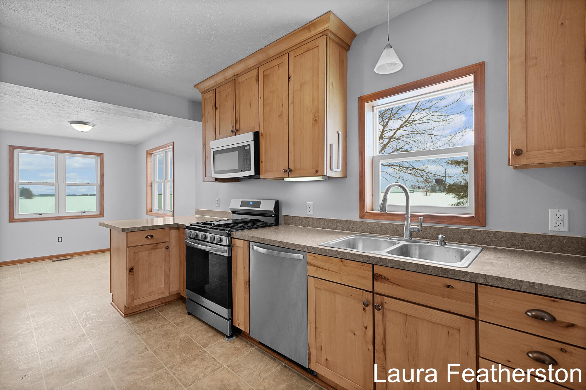 5105 Perry Street Zeeland, MI 49464 - Photo 8 of 32 _CR_6333