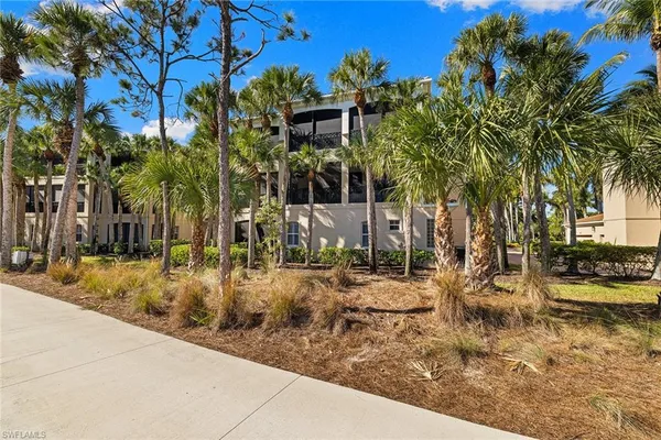 $21,000 | 2864 Tiburon Boulevard East, Unit 102, Naples, FL 34109