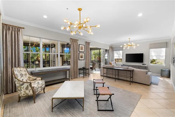 $21,000 | 2864 Tiburon Boulevard East, Unit 102, Naples, FL 34109