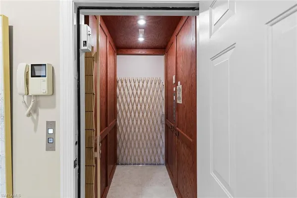 $21,000 | 2864 Tiburon Boulevard East, Unit 102, Naples, FL 34109