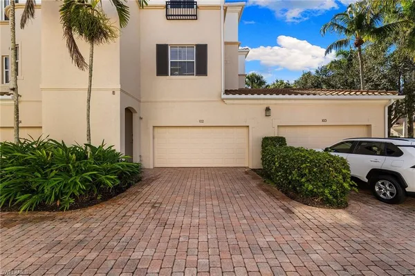 $21,000 | 2864 Tiburon Boulevard East, Unit 102, Naples, FL 34109