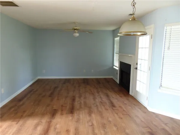 $2,100 | 611 Dove Lane, Stone Mountain, GA 30087