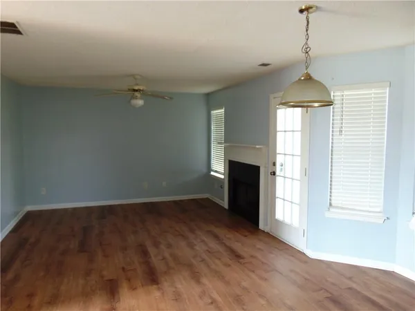 $2,100 | 611 Dove Lane, Stone Mountain, GA 30087