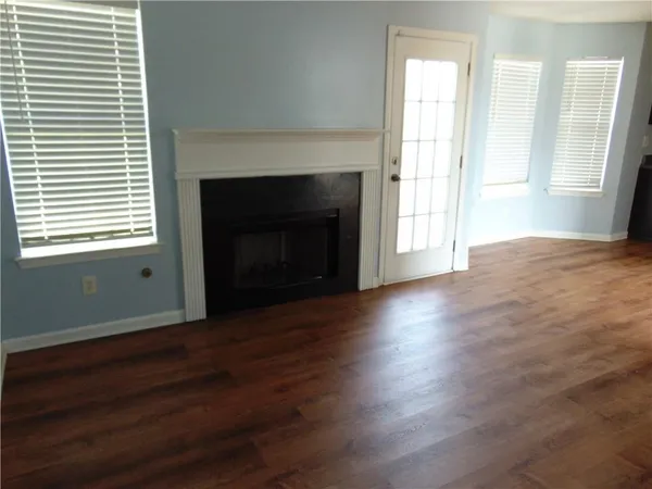 $2,100 | 611 Dove Lane, Stone Mountain, GA 30087
