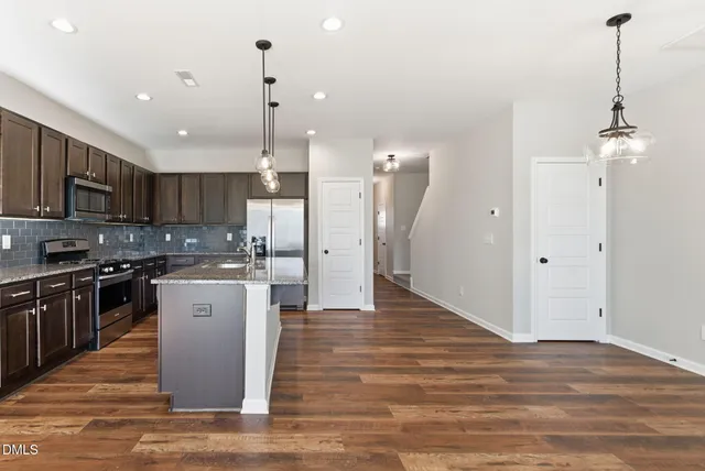 $1,725 | 759 Putney Hill Road, Zebulon, NC 27597