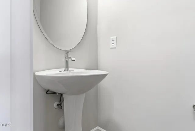 $1,725 | 759 Putney Hill Road, Zebulon, NC 27597