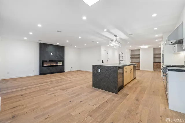 $4,988,000 | 172 18th Avenue, Unit 94121, San Francisco, CA 94121