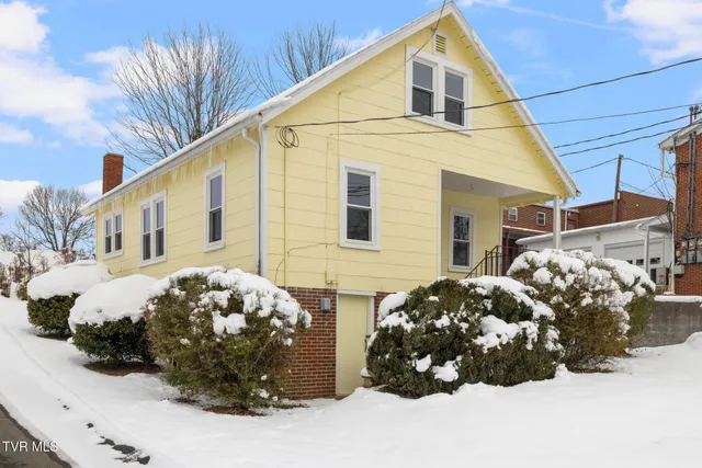 $149,900 | 457 East Bernard Avenue, Greeneville, TN 37745