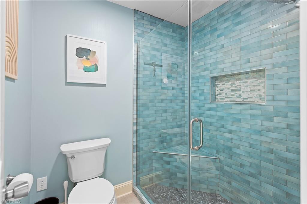 4200 Lupton Court High Point, NC 27262 - Photo 26 of 50 Bathroom 2nd floor