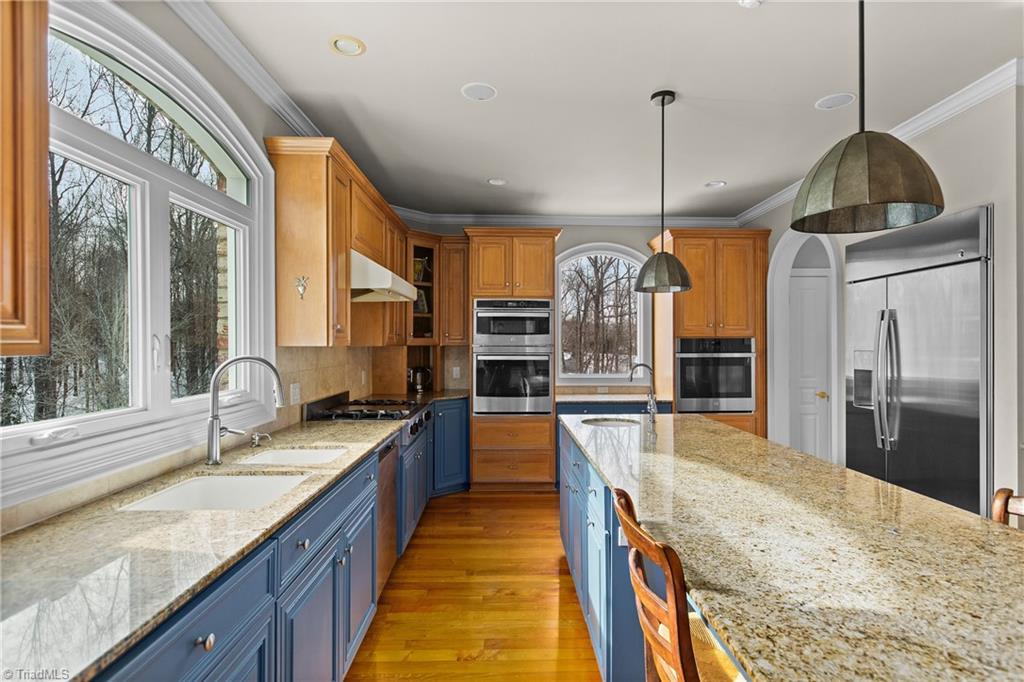 4200 Lupton Court High Point, NC 27262 - Photo 8 of 50 Kitchen