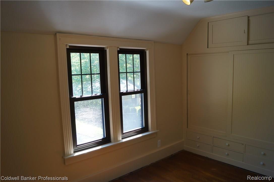 1388 Yorkshire Road Grosse Pointe, MI 48230 - Photo 29 of 43 DSC04727.JPG