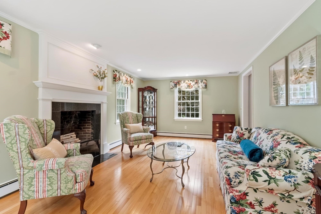 17 Townsend Road Lynnfield, MA 01940 - Photo 13 of 42 Gallery Image 13