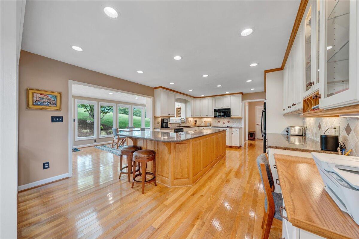 5319 McVitty Road Roanoke, VA 24018 - Photo 24 of 87 024-MIB05174