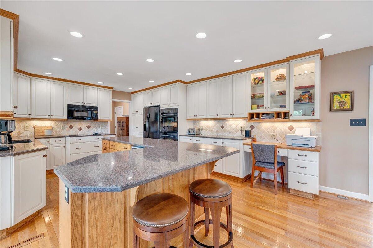 5319 McVitty Road Roanoke, VA 24018 - Photo 29 of 87 029-MIB05192