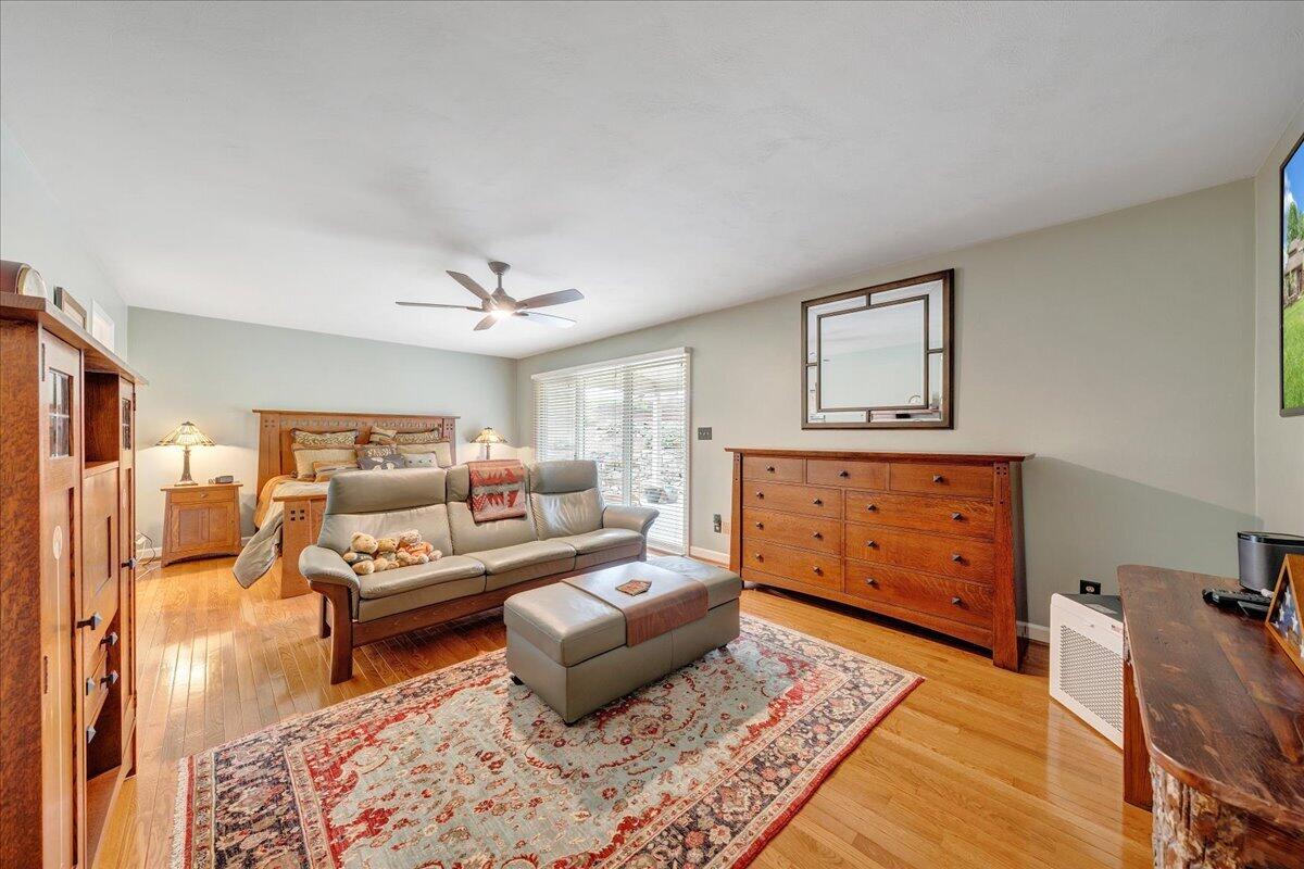 5319 McVitty Road Roanoke, VA 24018 - Photo 33 of 87 034-MIB05207