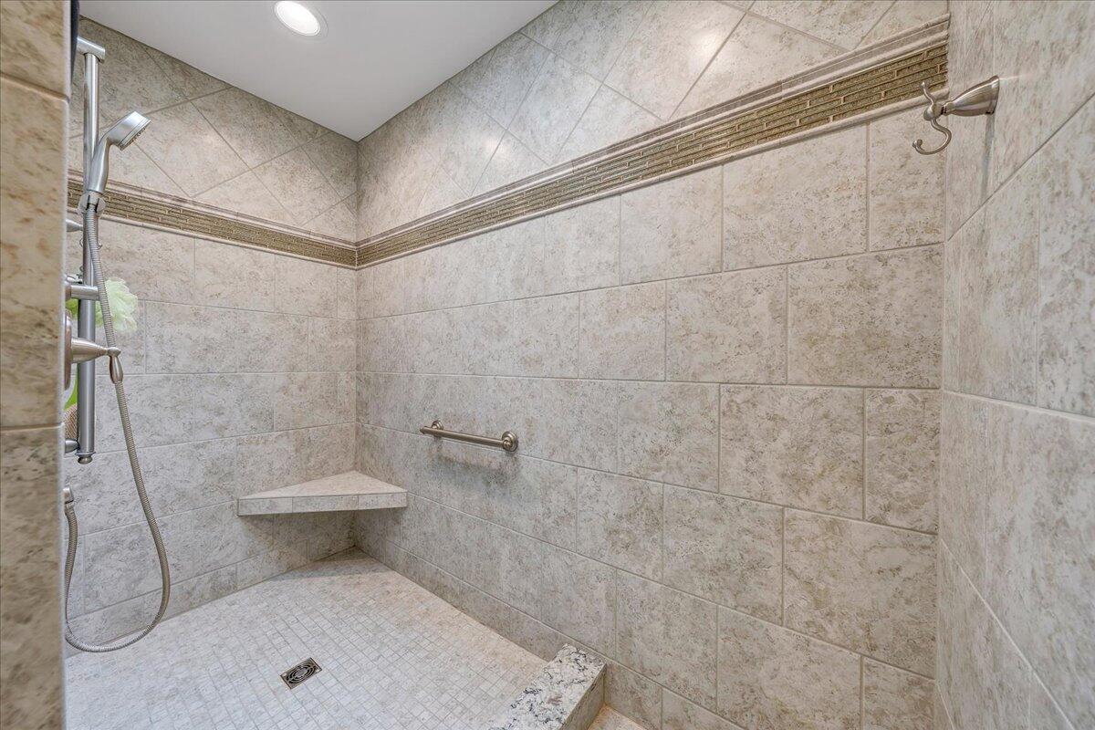 5319 McVitty Road Roanoke, VA 24018 - Photo 37 of 87 038-MIB05219