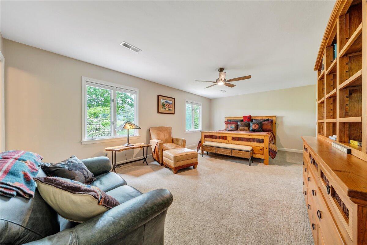 5319 McVitty Road Roanoke, VA 24018 - Photo 45 of 87 046-MIB05231
