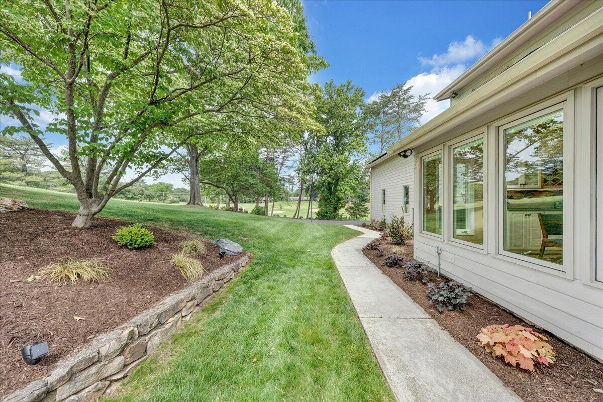5319 McVitty Road Roanoke, VA 24018 - Photo 59 of 87 062-MIB05297