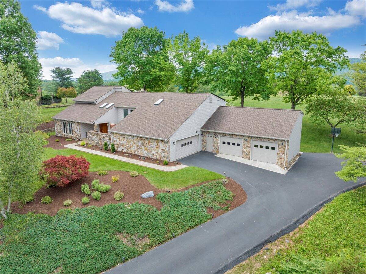 5319 McVitty Road Roanoke, VA 24018 - Photo 70 of 87 078-DJI_20250507203930_0001_D