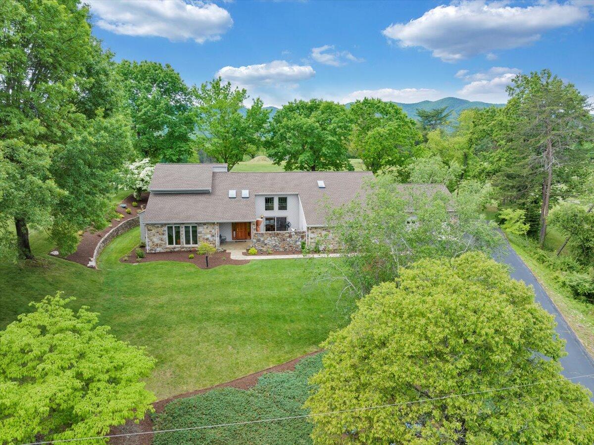 5319 McVitty Road Roanoke, VA 24018 - Photo 71 of 87 081-DJI_20250507204109_0004_D