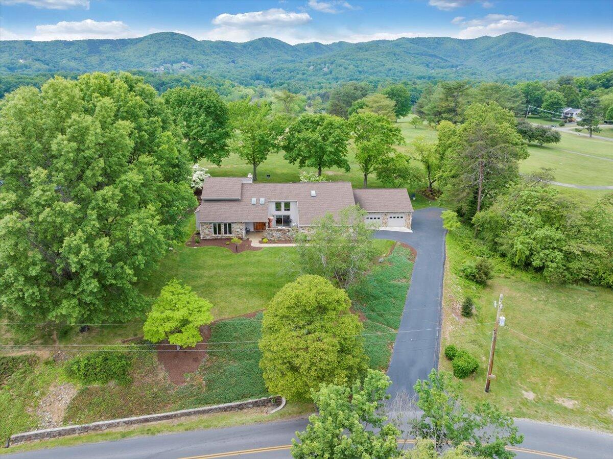 5319 McVitty Road Roanoke, VA 24018 - Photo 72 of 87 082-DJI_20250507204127_0005_D