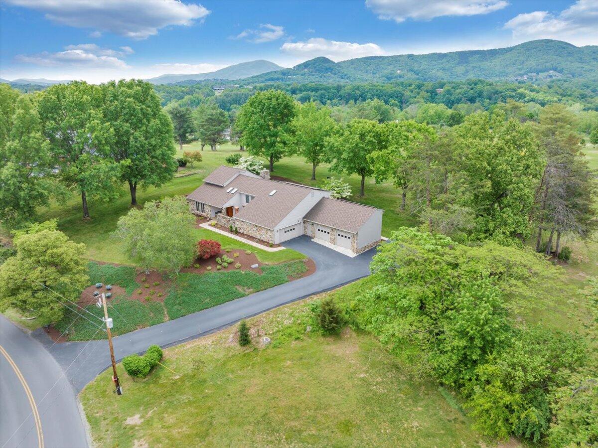 5319 McVitty Road Roanoke, VA 24018 - Photo 73 of 87 083-DJI_20250507204143_0006_D