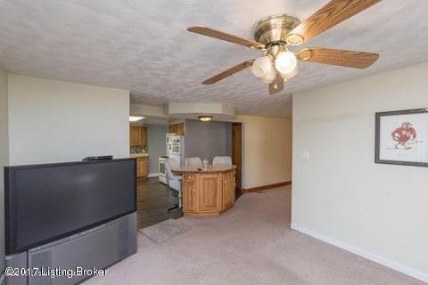 8111 Kerry Road Louisville, KY 40258 - Photo 4 of 4 3