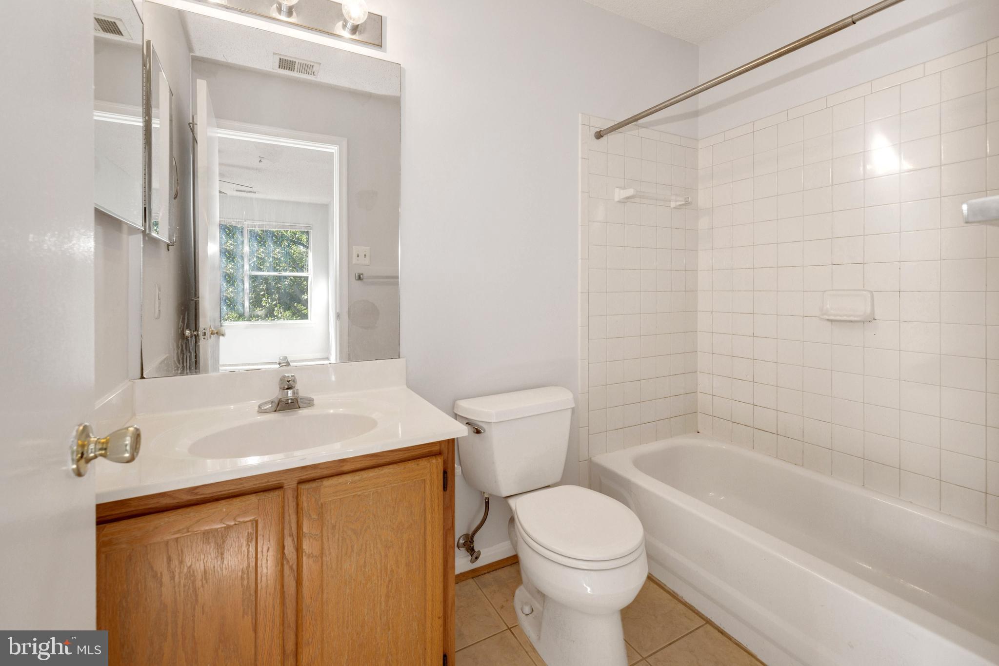 2806 Clear Shot Drive, Unit 929 Silver Spring, MD 20906 - Photo 13 of 25