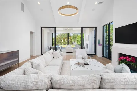 $3,599,999 | 9134 Bluff Hollow Court, Dallas, TX 75220