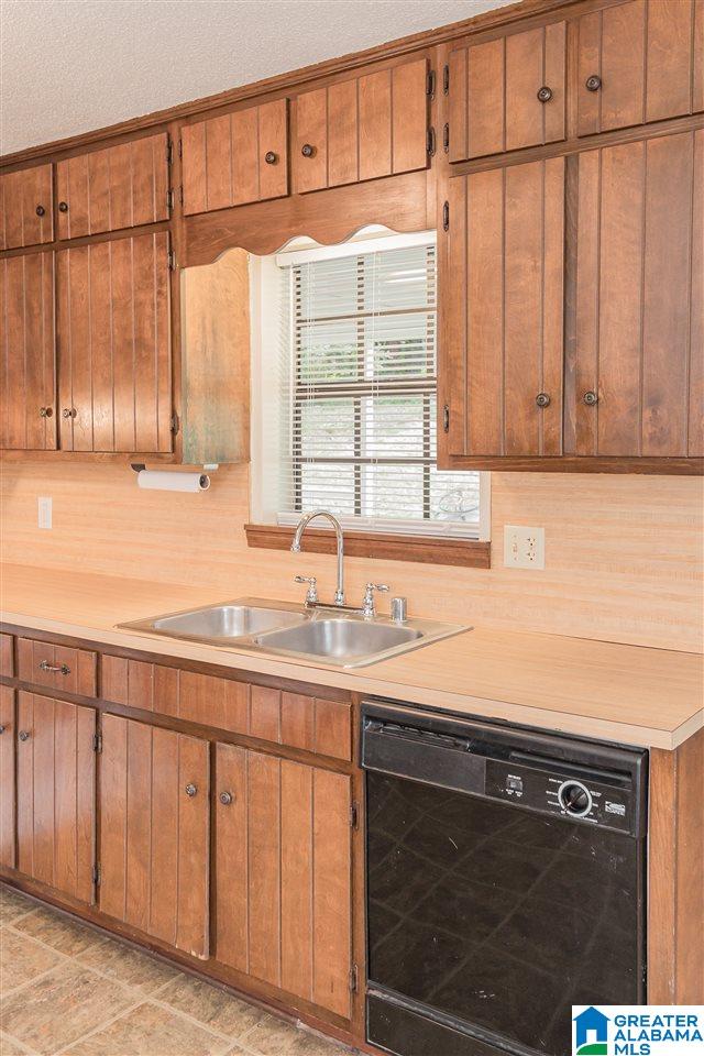 8287 Old Tennessee Pike Road Pinson, AL 35126 - Photo 15 of 31