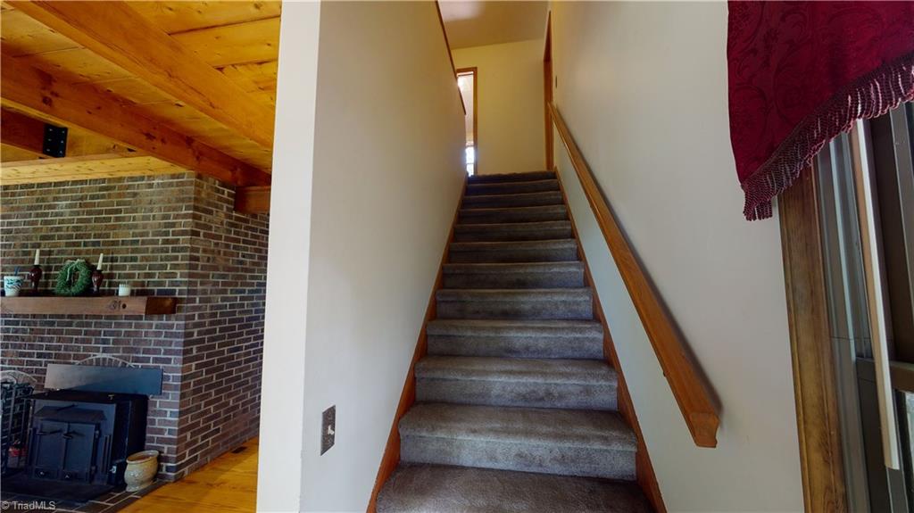 338 Key Road Ararat, NC 27007 - Photo 12 of 30 Gallery Image 12