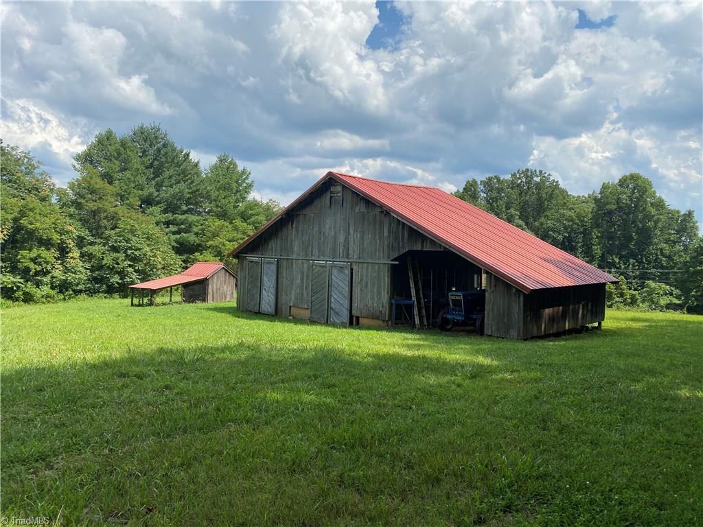 338 Key Road Ararat, NC 27007 - Photo 28 of 30 Gallery Image 28