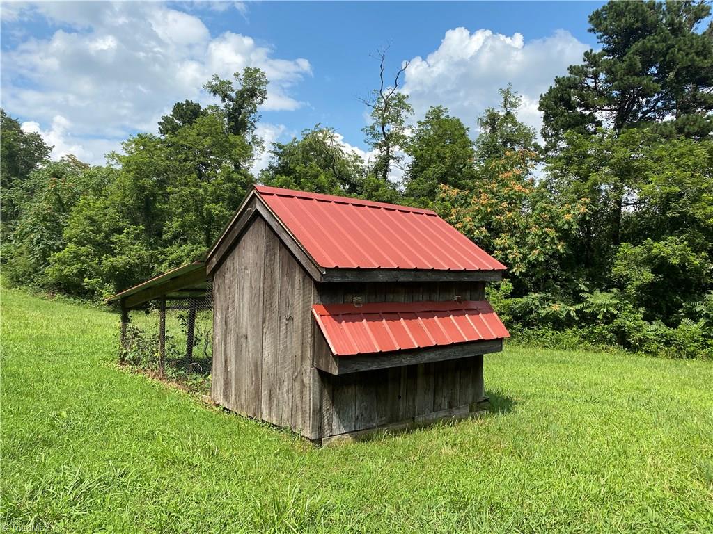 338 Key Road Ararat, NC 27007 - Photo 29 of 30 Gallery Image 29