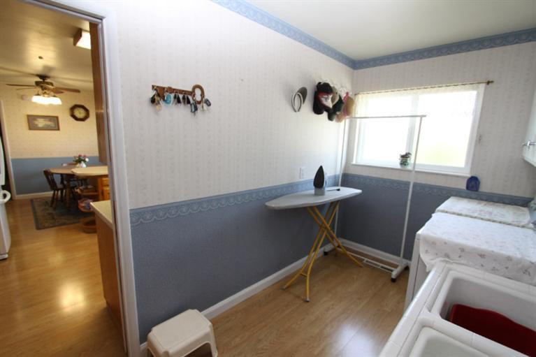673 West Shoemake Avenue Reedley, CA 93654 - Photo 11 of 51 Gallery Image 11