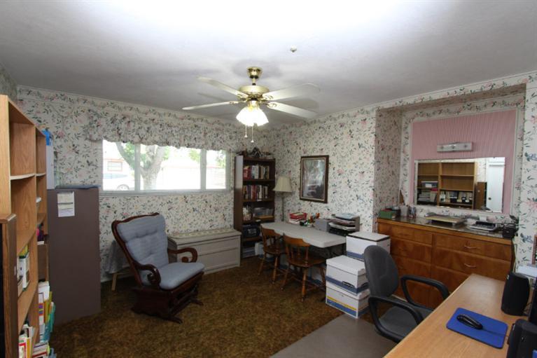 673 West Shoemake Avenue Reedley, CA 93654 - Photo 14 of 51 Gallery Image 14