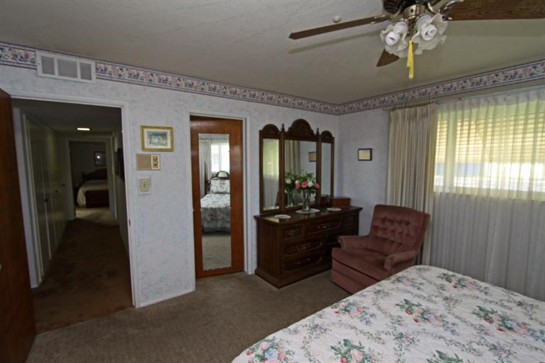 673 West Shoemake Avenue Reedley, CA 93654 - Photo 22 of 51 Gallery Image 22