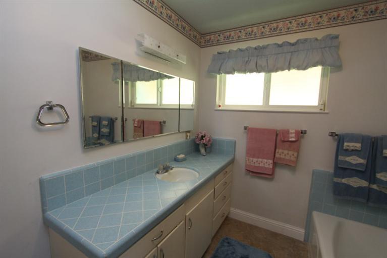 673 West Shoemake Avenue Reedley, CA 93654 - Photo 23 of 51 Gallery Image 23