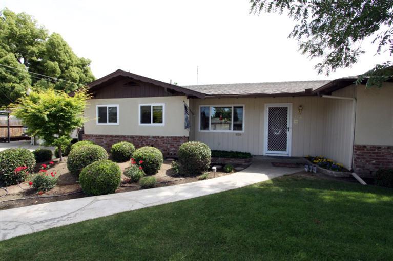 673 West Shoemake Avenue Reedley, CA 93654 - Photo 43 of 51 Gallery Image 43