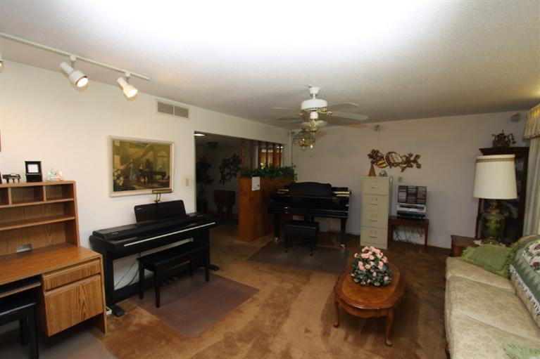 673 West Shoemake Avenue Reedley, CA 93654 - Photo 48 of 51 Gallery Image 48