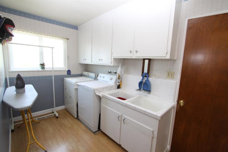 673 West Shoemake Avenue Reedley, CA 93654 - Photo 9 of 51 Gallery Image 9