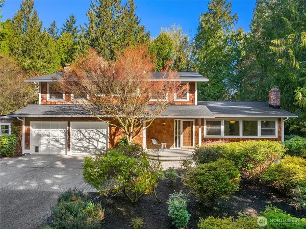 $1,188,000 | 6490 Northeast Dapple Court, Bainbridge Island, WA 98110