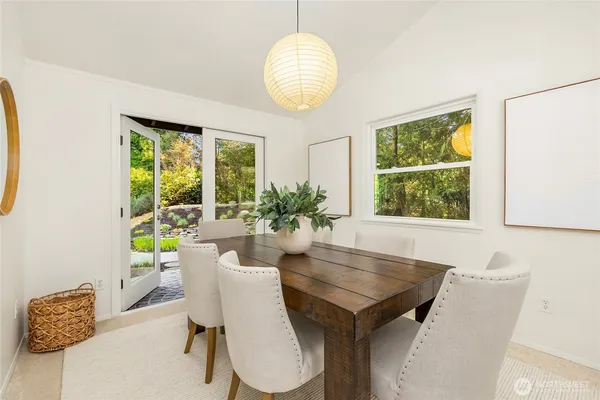 $1,188,000 | 6490 Northeast Dapple Court, Bainbridge Island, WA 98110