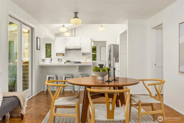 $1,188,000 | 6490 Northeast Dapple Court, Bainbridge Island, WA 98110