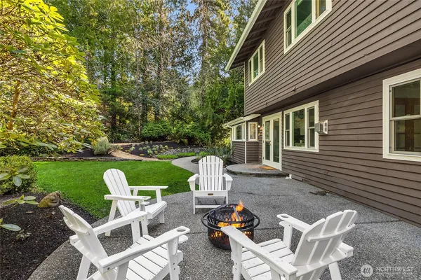 $1,188,000 | 6490 Northeast Dapple Court, Bainbridge Island, WA 98110