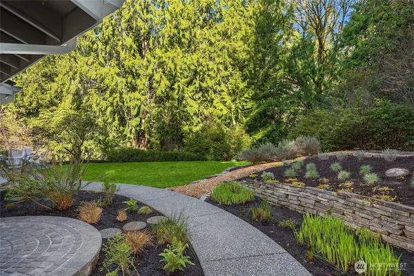 $1,188,000 | 6490 Northeast Dapple Court, Bainbridge Island, WA 98110